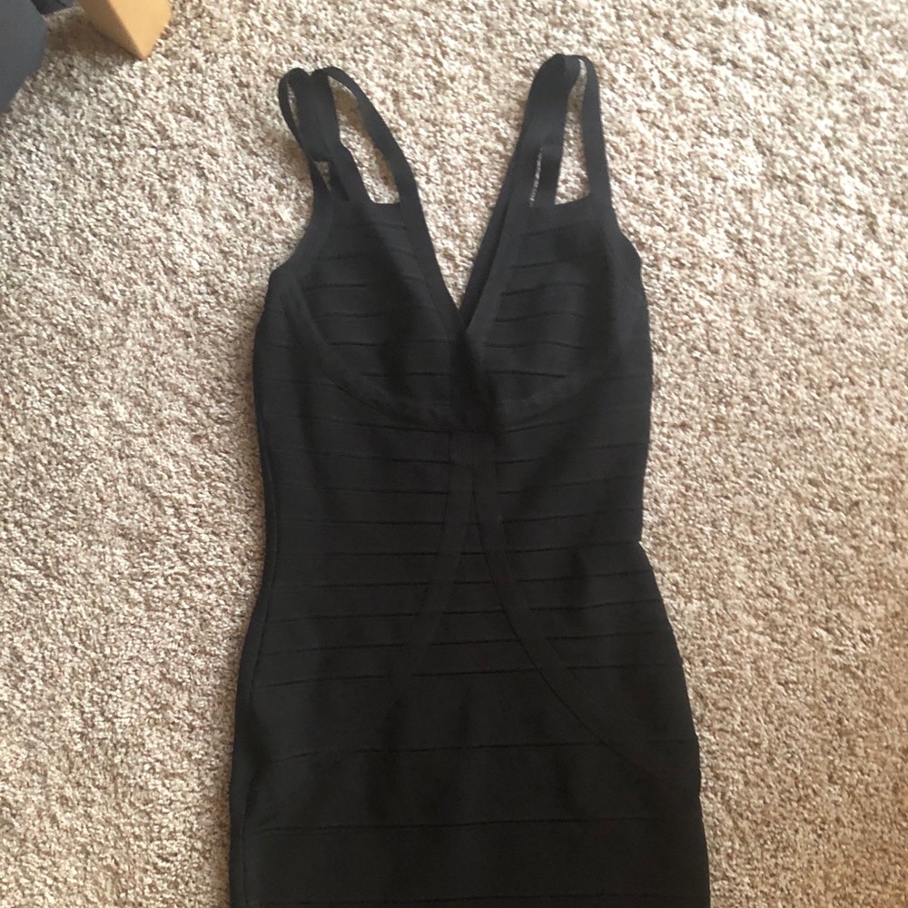 SUPER CUTE MINI BODY CON DRESS. ONLY WORN ONCE!